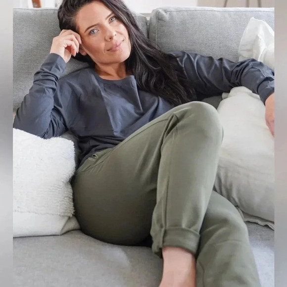 ROKWOLF Burnt Olive Lounge Joggers Sweatpants NWT - Picture 1 of 2